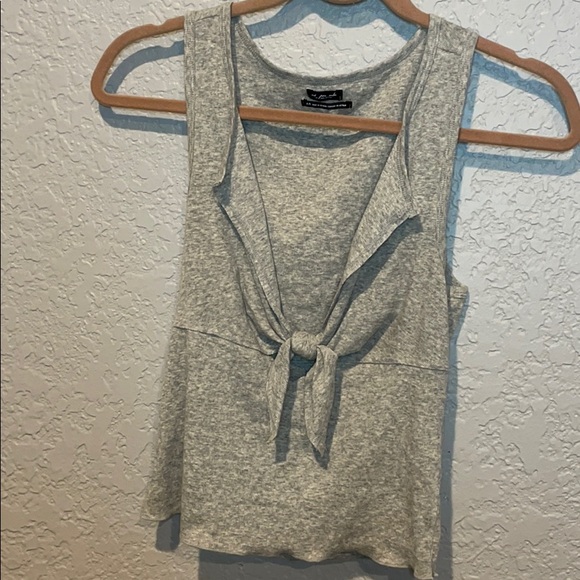 Urban outfitters out from under sunrise tie tank - Picture 2 of 4